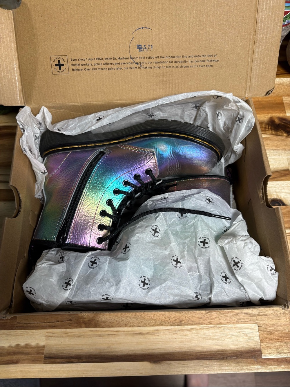 Dr. Martens Kids Iridescent Rainbow Crinkle Lace-Up Boots - Picture 14 of 15
